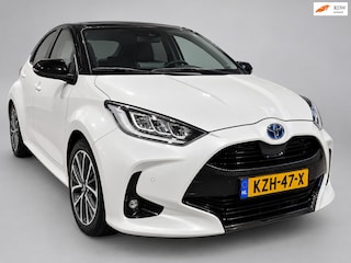 Toyota Yaris 1.5 Hybrid Executive Bi-Tone - Navigatie - Camera - Cruise - Stoelverwarming - Rijklaar