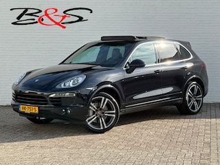 Porsche Cayenne 4.8 S Luchtvering Trekhaak Panorama Camera 21 inch Verwarmde voorruit Bose