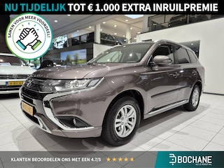 Mitsubishi Outlander 2.4 PHEV Pure | Apple CarPlay / Android auto | Cruise Control | Stoelverwarming | Trekhaak | Multimedia systeem |