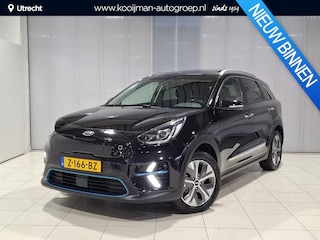 Kia Niro e-Niro DynamicPlusLine 64 kWh SOH 100%, Stoel en stuur verwarming, Schuif kantel dak, Apple Carplay/Android Auto, Navigatie, Camera.