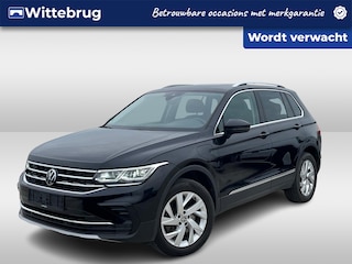 Volkswagen Tiguan 1.4 TSI 245PK eHybrid Elegance / Panoramadak / Stuur + Stoelverwarming / Massagefunctie / Parkeersensoren V+A / Led-Plus