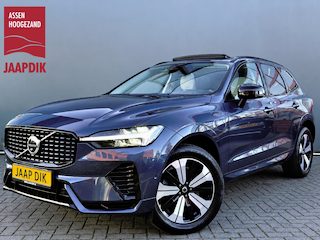 Volvo XC60 BWJ 2023 2.0 T6 Plug-in hybrid 357 PK AWD Plus Black Edition PANORAMADAK | ADAPTIVE CRUISE + PILOT ASIST | KEYLESS | 360 CAM. | ELEKTR. STOELEN + MEMORY | STOEL+STUUR VERW. | ACHTERBANK VERW. | BLIS | CARPLAY | ELEKTR. KLEP | DRAADLOZE TELEFOONLADER