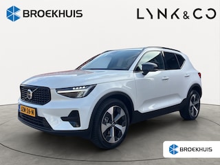 Volvo XC40 2.0 B4 Plus Dark | Trekhaak | Stuurwiel+Stoelverwarming | Adapt. Cruise | Apple Carplay/Android Auto |