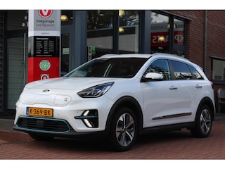 Kia Niro E-niro 64 kWh *DynamicLine* | SOH 97,4% | 3-fase | Carplay | Adaptive Cruise & Climate Control | Camera | Stuur & Stoel Verwarming | Privacy |
