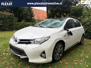 Toyota Auris 1.8 Hybrid Lease Pro Aut. | LET OP SCHADE | Panorama | Xenon | JBL Sound | Navigatie | Historie | Stoelverwarming |