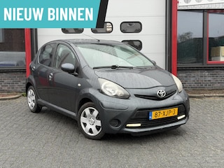 Toyota Aygo 1.0 VVT-i Aspiration, AUTOMAAT, Apk tot juli 27