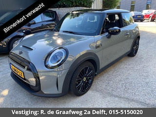 Mini Mini Cooper Business Edition 33 kWh | Navigatie | 1e eigenaar |