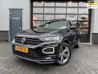 Volkswagen T-Roc 1.5 TSI Sport Business R LINE R-LINE Panoramadak Automaat