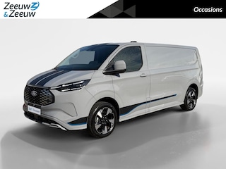 Ford Transit Cust. 320 L2H1 Sport 65 kWh | NL auto | Automaat | Winter pack | Adaptief cruise control | BLIS | Elektr. trekhaak | Parkeersensor voor en achter | Achteruitrijcamera | 19" lichtmetalen velgen |