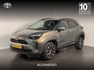 Toyota Yaris Cross 1.5 Hybrid 115 First Edition Winterpack | Stoel / Stuur en voorruitverwarming | Parkeersensoren |