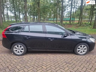 Volvo V60 1.6 T3 Kinetic