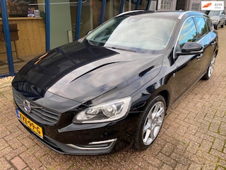 Volvo V60 2.0 T3 Ocean Race LEER / NAVI / 18 '' VELGEN