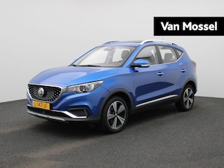 MG ZS EV Luxury 45 kWh | Automaat | Panoramadak | Leder | Navigatie | Airco | Achteruitrijcamera | Apple Carplay / Android Auto | Stoelverwarming | Lichtmetalen Velgen |