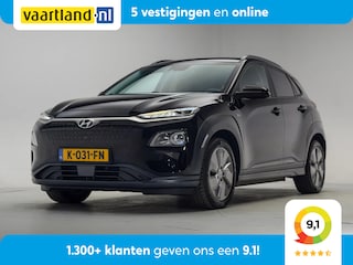 Hyundai Kona EV Comfort 64 kWh 3-fase [ Navi Adapt.cruise Camera Apple/Android ]