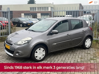 Renault Clio 1.2 Collection 5 deurs 75pk! 2e eigenaar l Airco l Elek pakket l NIEUWE DISTRIBUTIE! GOED ONDERHOUDEN!