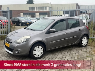 Renault Clio 1.2 Collection 5 deurs 75pk! 2e eigenaar l Airco l Elek pakket l NIEUWE DISTRIBUTIE! GOED ONDERHOUDEN!