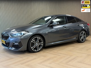 BMW 218i AUT Executive Edition M-SPORT NAVI CAMERA PDC V+A CARPLAY
