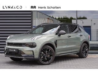Lynk & Co 01 276PK More | Harman Kardon | 360 Graden camera | Actieve LED Koplampen | Panoramadak met Schuif-/Kantelfunctie | Sfeerverlichting | Dodehoekassistent | Adaptieve Cruise Control | Stuurverwarming | Stoelverwarming | Bestuurdersstoel met geheugen | Getint glas | Elektrisch bedienbare achterklep | Draadloos telefoonoplader