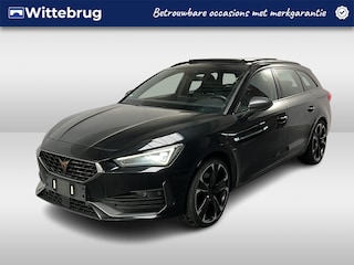 Cupra Leon 1.4 e-Hybrid VZ Performance / AUTOMAAT/ 245 PK/ PANO/ PARK.SENSOR.V+A/ CAMERA/ STUUR+STOELVERWARM./ MEMORY SEAT/ FULL LINK/ ACC/ DCC/ DODEHOEK/ ELEK.ACHTERKLEP/ KEYLESS/ DIGITAL DASH/ NAVI/ DAB/ CLIMA/ LED