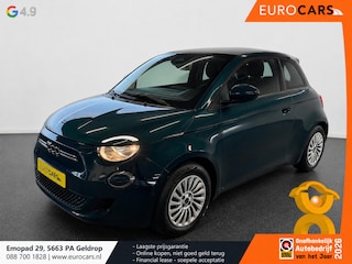 Fiat 500 42 kWh Navigatie by Apple Carplay Android Auto camera Parkeersensoren rondom Dodehoekdetectie Cruise Control Stoelverwarming Keyless Entry Climate Control