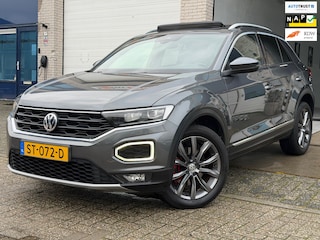 Volkswagen T-Roc 1.5 TSI Sport/ 1e EIG/ nap/ dealeronderhouden/ 1jaar apk/ R Line/ volle opties.