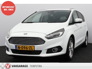 Ford S-MAX 1.5 ST-Line/ Trekhaak/ 7-Persoons/ LED Koplampen/ Camera/ Apple Carplay/ Voorruitverw./ Stoelverw./ Keyless/ 18'' LMV/ Extra getint glas/ PDC V+A/ Bluetooth/ Multi. LEDER. Stuur/ Chroom/ Dakrails.