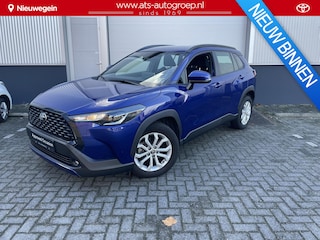 Toyota Corolla Cross Hybrid 140 Business , Parkeersensoren Voor en Achter, dode Hoek detectie, All Season banden