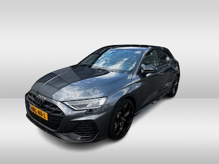 Audi A3 Sportback 40 TFSI e S edition / Panoramadak / Head-up / Camera / RS Seats / Keyless / Sfeerverlichting / 18'' / Sonos Audio / Matrix / CarPlay / Stoelverwarming / Dodehoek / DAB / ACC / Elektr. achterklep
