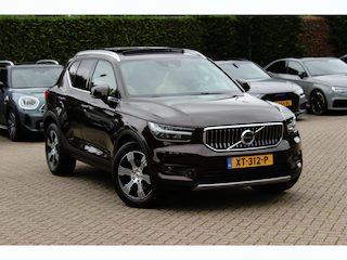Volvo XC40 2.0 T4 Inscription / Trekhaak / Panoramadak / Camera / Leder / 18'' / Elektr. Stoelen / CarPlay / Stoelverwarming / Dodehoek / ACC
