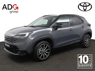 Toyota Yaris Cross 1.5 Hybrid 130 GR Sport | Comfort Pack | Nieuw! | Stoel- en Stuurverwarming | Parkeersensoren rondom | 10 Jaar Garantie! |