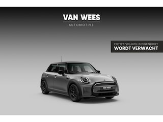 Mini Cooper 5-Deurs 1.5 Classic | 1e eigenaar | Dealer onderhouden | Sportstoelen | Apple Carplay | Cruise control | Sportstuur | DAB | Ambient Light | LED | Origineel NL | PDC