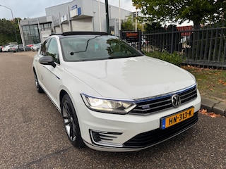 Volkswagen Passat 1.4 TSI GTE Highline Panodak,Camera,Led
