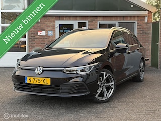 Volkswagen Golf Variant 1.0 eTSI Life Business|Camera|Sportstoel|Sfeerverlichting|18 inch.