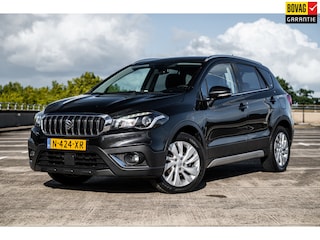 Suzuki S-Cross 1.0 Boosterjet Exclusive | Automaat | Airco/Clima | Trekhaak | Achteruitrijcamera | LM Velgen | Stoelverwarming |