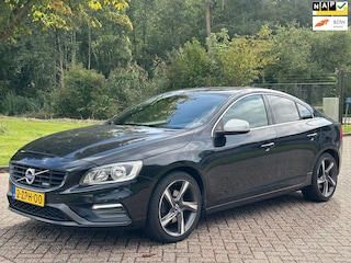 Volvo S60 1.6 T3 R-Design/AUTOMAAT/AIRCO/CRUISE/LEDER/ALCANTARA/NAVI/PARKEERSENS ACHTER/SPORTST