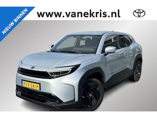 Toyota Urban Cruiser Dynamic Adventure 61 kWh, Trekhaak, Spatlappen!
