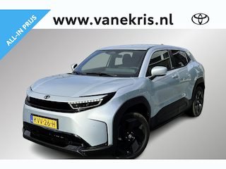 Toyota Urban Cruiser Dynamic Adventure 61 kWh, Trekhaak, Spatlappen!