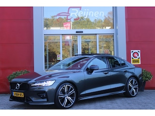 Volvo S60 2.0 B5 250PK AUTOMAAT R-DESIGN 20'' | PANORAMISCH SCHUIF/KANTELDAK | PREMIUM AUDIO BY HARMAN KARDON | 20" 5-TRIPPLE SPAAKS BLACK/DIAMAND CUT LICHTMETALEN VELGEN | BLINDSPOT INFOMATION SYSTEM (BLIS) | VERWARMDE VOORRUIT |VERWARMDE AQUABLADE RUITENWISSERBLADEN | PILOT ASSIST | APPLE CARPLAY / ANDROID AUTO | DODEHOEKDETECTIE | ADAPTIEVE CRUISECONTROL | R-DESIGN BEKLEDING MET NAPPA LEDER I.C.M. OPEN GRID TEXTIEL | ELEKTRISCH VERSTELBARE CONTOUR STOELEN (SPORTSTOELEN) MET GEHEUGEN OP BEIDE VOORSTOELEN (POWERSEATS) |VERWARMDE VOORSTOELEN EN ACHTERBANK | VERWARMD STUURWIEL | PARKEERVERWARMING MET TIMER (STANDKACHEL) | 4 ZONE ELECTRONIC CLIMATE CONTROL MET TOUCHSCREEN BEDIENING OP DE TWEEDE ZITRIJ | FULL LED KOPLAMPEN | ELEKTRISCH TE OPENEN ACHTERKLEP | ZWARTE HEMELBEKLEDING |