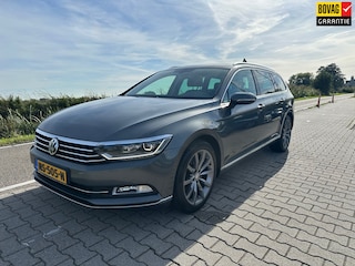 Volkswagen Passat Variant 1.4 TSI ACT Panorama dak, Carplay, Leder, Cruisecontrol adaptief, Virtual cockpit, Verwarmd stuurwiel