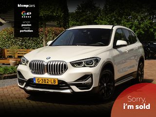 BMW X1 sDrive20i ParelWeiss | Full Options | HUD | NavPro | Stoelverw | All wheater | Uniek