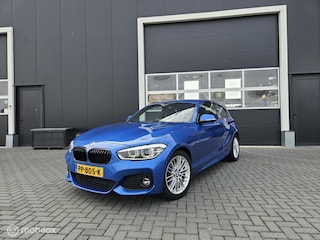 BMW 118i M-Pakket Estorilblau | 180PK | M140i | PDC