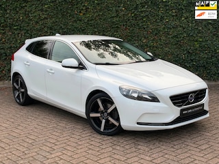 Volvo V40 1.6 T3 Summum | Leder | Cruise | Navi | Pdc