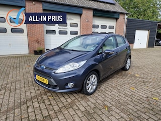 Ford Fiesta 5Deurs 1.25 Ghia 4 nieuwe 4seizoenen banden nieuwe remmen voor