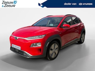 Hyundai Kona EV Fashion 64 kWh 204PK | Warmtepomp | SOH 100 % | Navigatie | Apple Carplay & Android Auto | Adaptive cruise control | Climate control | Head-up display | Parkeersensoren achter | Trekhaak |