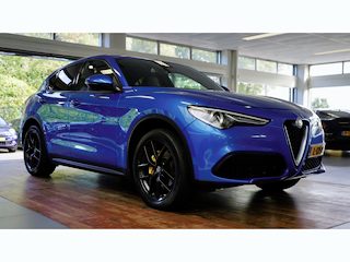 Alfa Romeo Stelvio 2.0 T AWD B-Tech | Veloce stoelen | Trekhaak | 20 inch |