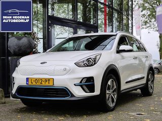 Kia Niro e-Niro ComfortLine 64 kWh | Trekhaak | Navigatie | PDC + Camera | Climate control | Apple Carplay/Android Auto |