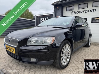 Volvo V50 2.4 Kinetic *NAP*TREKHAAK*PDC*PANO*CRUISE*