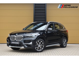 BMW X1 sDrive20i VDL Nedcar Edition * Head-up * Harman/Kardon * Camera * Facelift *Stuurwielverwarming *
