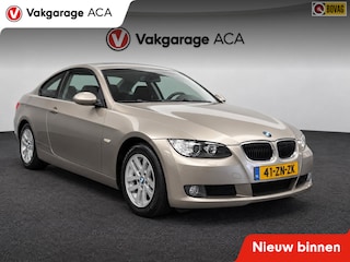 BMW 3-serie Coupé 320i Executive // 92.000 km N.A.P. // CLIMA // CRUISE // PDC // NEDERLANDSE AUTO //
