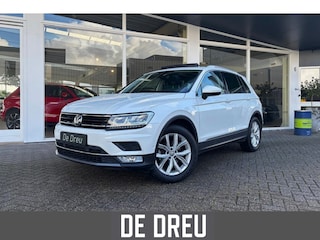 Volkswagen Tiguan 1.4 TSI ACT Highline | TREKHAAK | PANO | CAMERA |